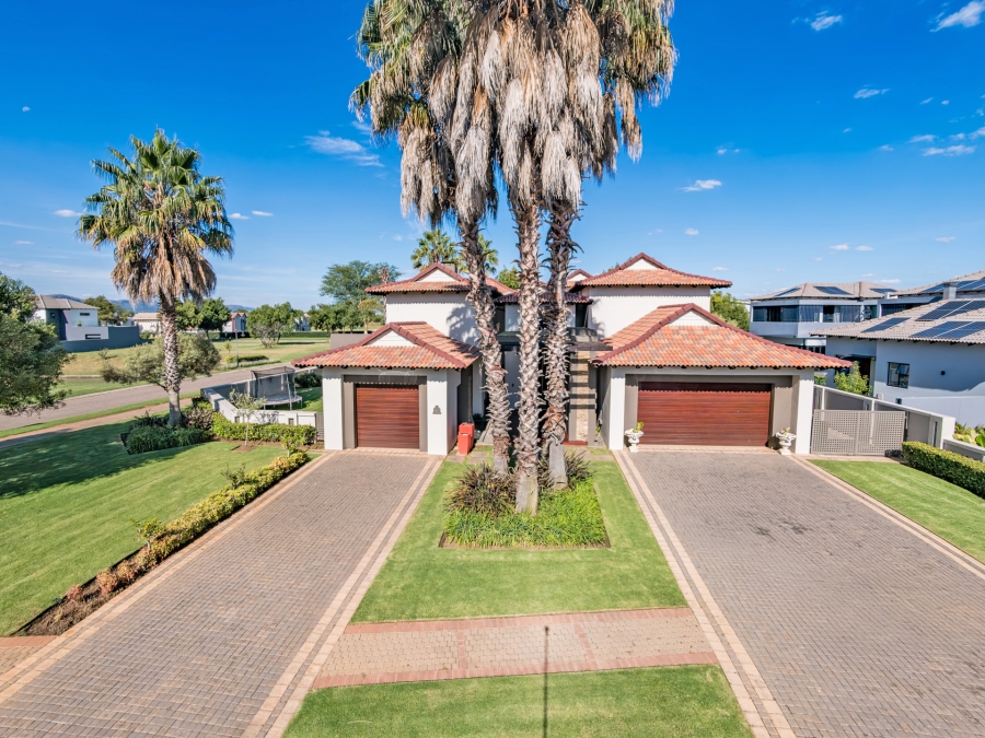 5 Bedroom Property for Sale in Hartebeesfontien AH North West